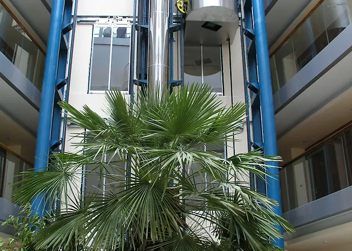 Отель Marina Palace, Affiliated By Melia, Adults Only 4*
