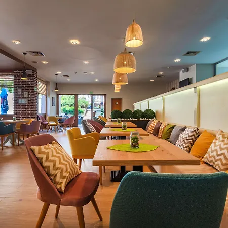 酒店 Sol Marina Palace (adults Only) 内塞伯尔