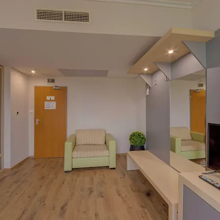 Marina Palace, Affiliated By Melia (adults Only) 酒店 4*