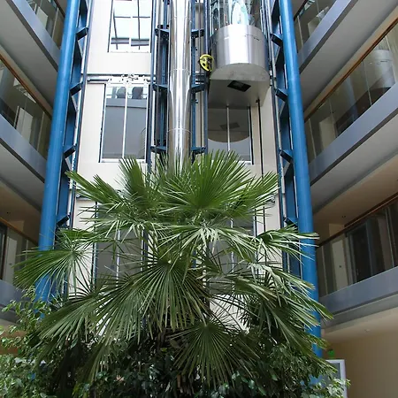 Marina Palace, Affiliated By Melia (adults Only) 酒店 内塞伯尔