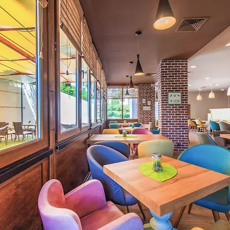 Marina Palace, Affiliated By Melia, Adults Only & Inclusive, Renovated Готель