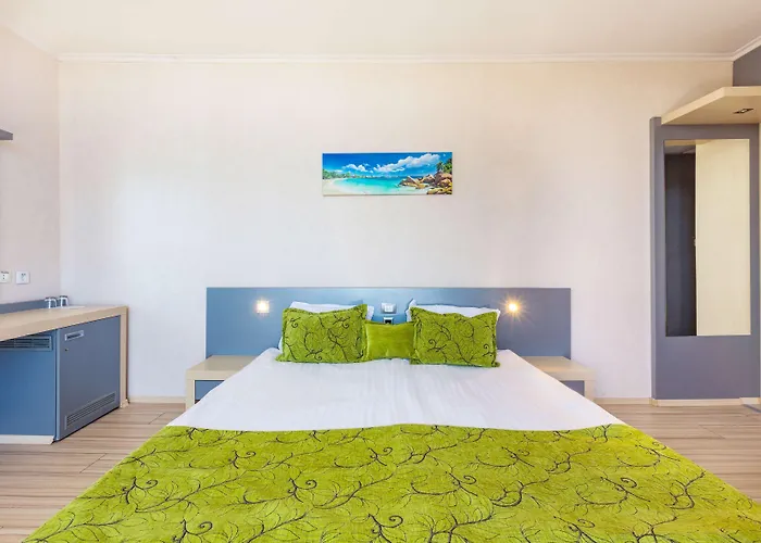 Marina Palace, Affiliated By Melia, Adults Only Отель