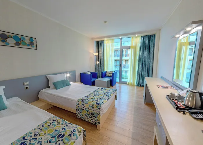 Отель Marina Palace, Affiliated By Melia, Adults Only