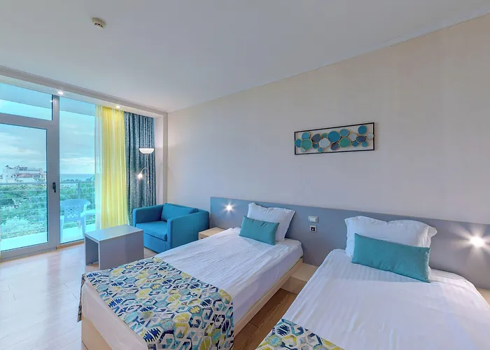 Отель Marina Palace, Affiliated By Melia, Adults Only 4*