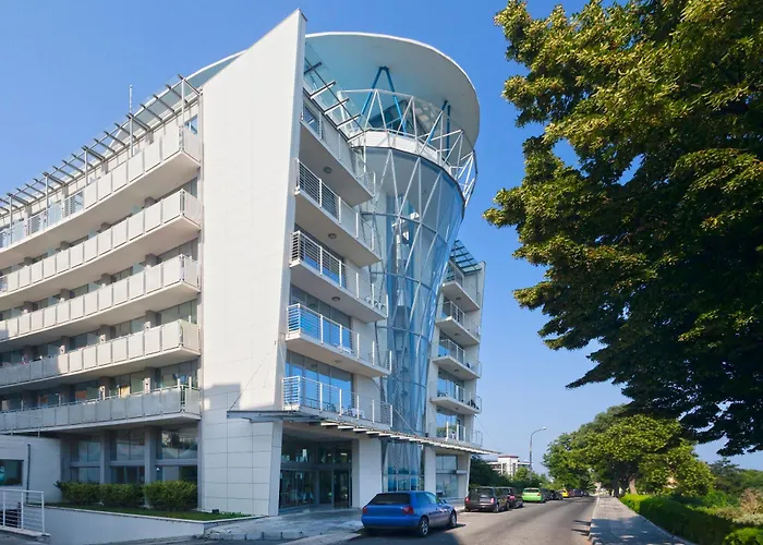 Отель Marina Palace, Affiliated By Melia, Adults Only 4*